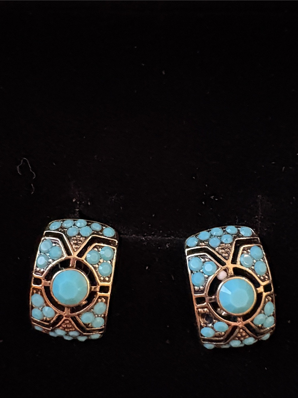 Clip-on Gold-Tone Turquoise Cluster Huggie Earrings